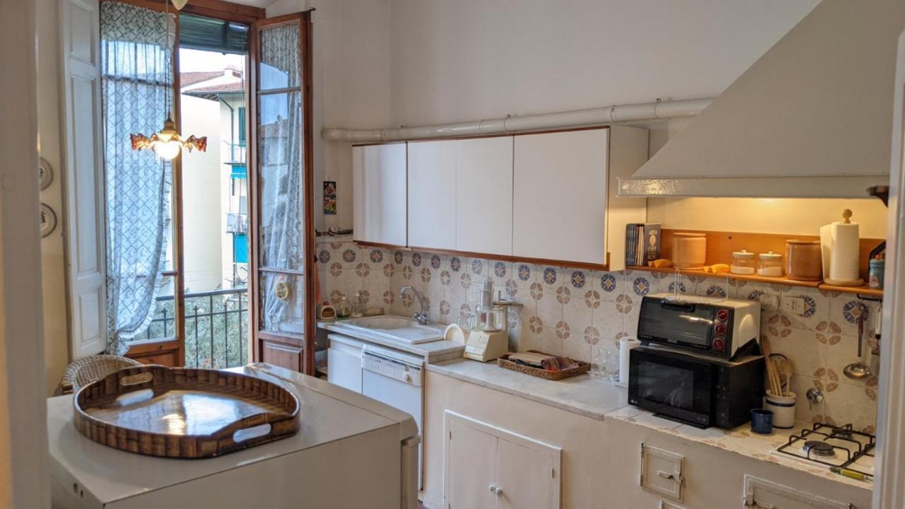 Double Bedroom In Beautiful 30'S Style Apartment フィレンツェ エクステリア 写真